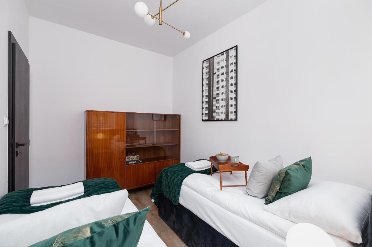 Apartments Osiedle Szkolne Cracow By Noclegi Renters كراكوفيا المظهر الخارجي الصورة